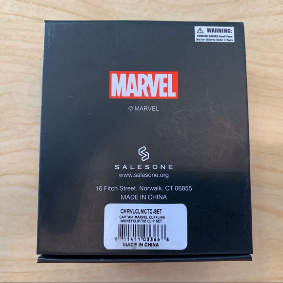 Captain Marvel Cuff Links Money Clip Tie Clip Boxed Set, NWOT - Picture 6 of 6
